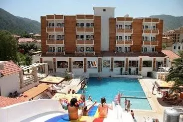هتل Club Munamar Beach Resort – All Inclusive
