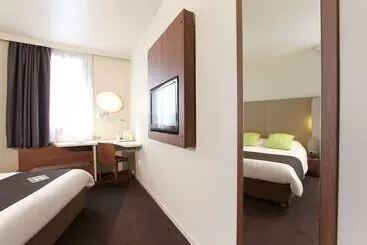 호텔 Campanile Nice Aéroport