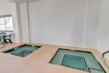 Отель Palms Resort