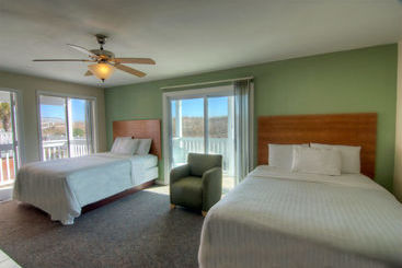Отель Surfside Lodge Oceanfront