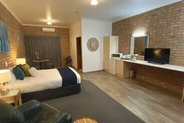 فندق Coastal Waters Motor Inn