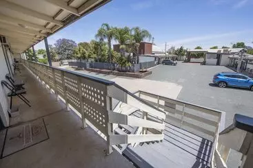 Hotel Pioneer Station Motor Inn