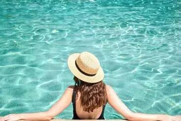 Kingfisher Bay Resort