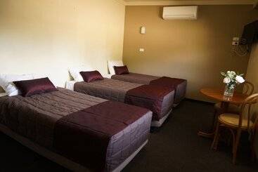 מוטל Country Motor Inn