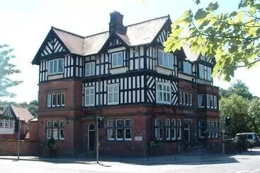 فندق The Station