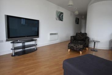 ツーリストアパートメント Apexlivingne Luxury Balcony Apartment, Double Bed, Wifi