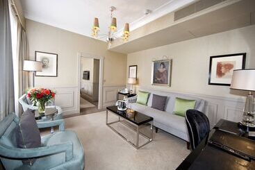 Althoff St James S Hotel & Club London