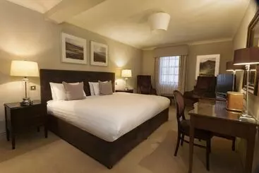 Отель Thainstone House