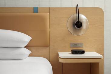 Delta Hotels By Marriott Vancouver Delta