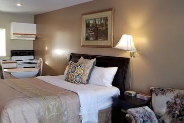 Athabasca Lodge Motel