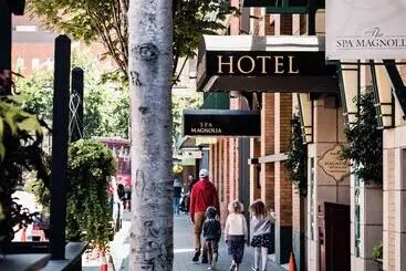 The Magnolia Hotel & Spa