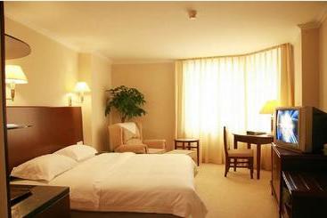 Hotel The Twenty First Century