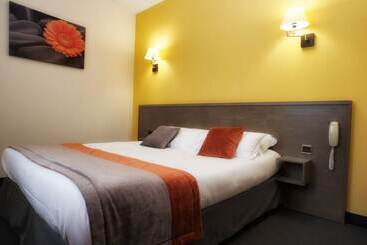 Brit Hotel Le Surcouf