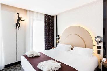 هتل Cannes Centre Univers