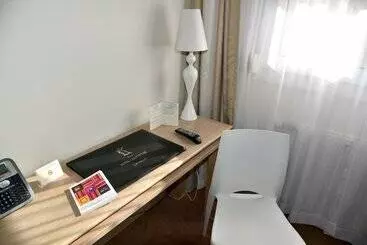 Отель The Originals City, Hôtel Chantecler, Le Mans