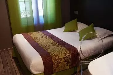 Отель Logis Hôtel De Bourgogne   Mâcon