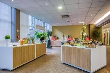 هتل Hôtel Mercure Lille Aéroport