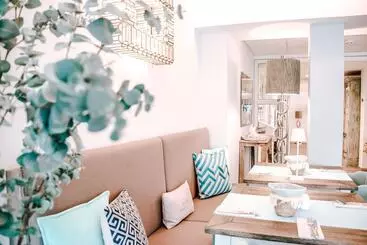 ホテル Concorde Business Boutique