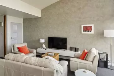 ツーリストアパートメント Tamar River Apartments