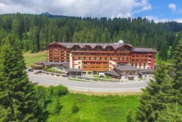 Carlo Magno Hotel Spa Resort