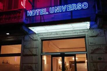 Hotel Universo