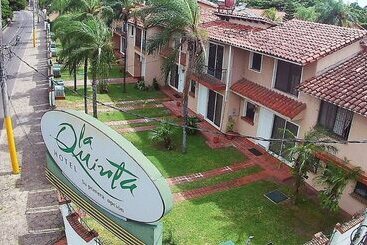 هتل آپارتمان La Quinta