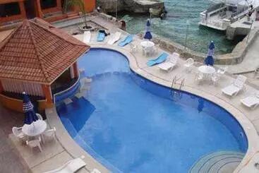 Отель Barracuda