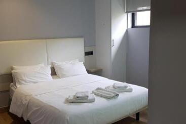 ペンション Pensión Lo