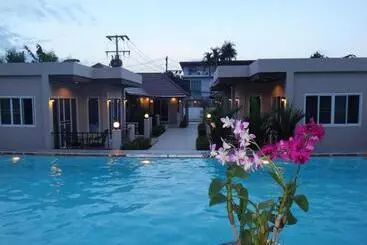 Hotel Thuan Resort