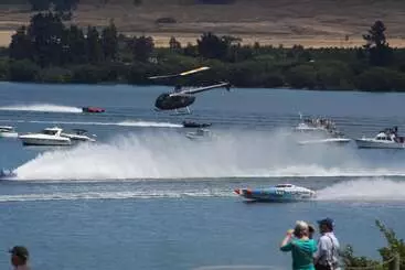 فندق Twin Peaks Lakeside Inn