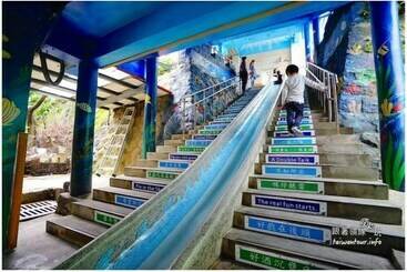 تختخواب و صبحانه Jiufen Skywater Inn