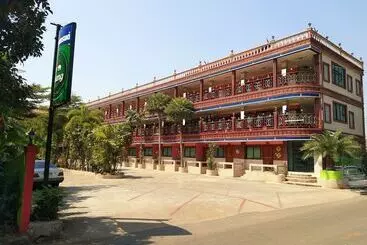 ホテル Hirun Grand