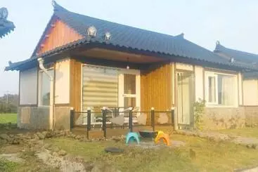 ペンション Dumbhouse Haengwon