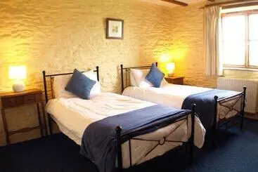 Polean Farm Cottages