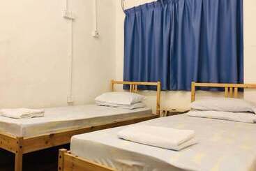 Cookoobird Home   Hostel