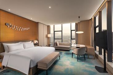 Hotel Ramada Plaza Wyndham Xiangyang Xiangzhou