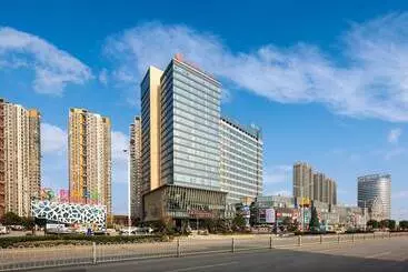 Hotel Ramada Plaza Wyndham Xiangyang Xiangzhou