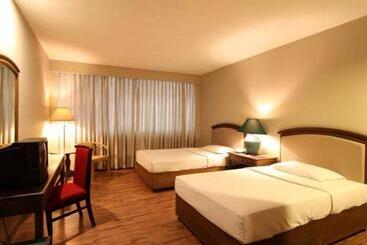 فندق Garden Orchid