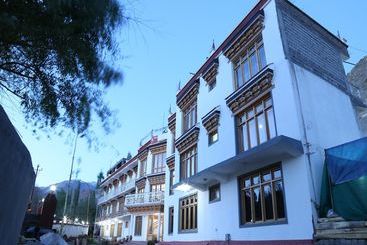 Hotel Horpo Guest House By Oyo Rooms