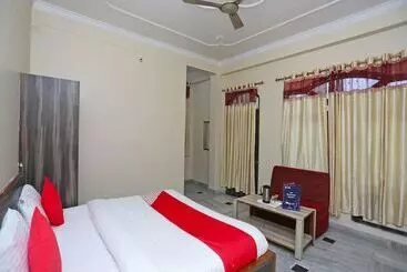 Oyo 18362 Hotel Jai Maa Durga