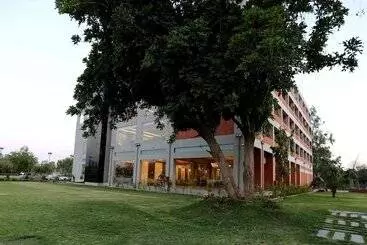 Hotel Hariyali Resort