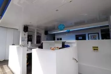 Hotelli Zen Rooms Blue Dawn Station 3