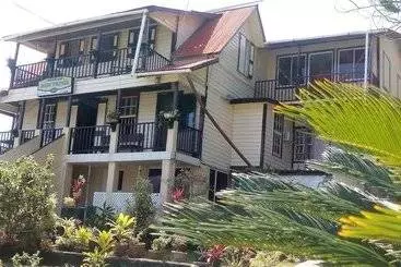 Hostelli Posada Nativa Miss Trinie