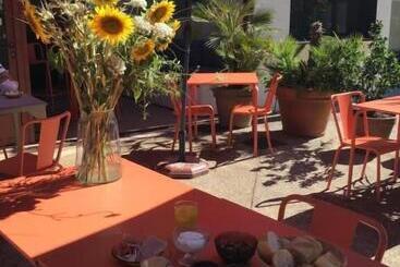 هتل Hôtel Voltaire