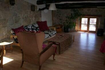 Сельский дом Rural Horizons On La Ruta Del Cister