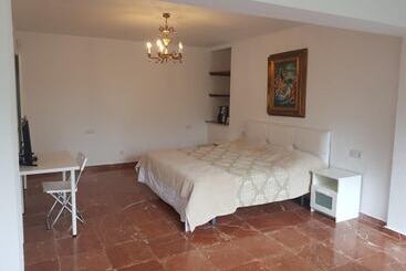 Valentino Bed & Breakfast