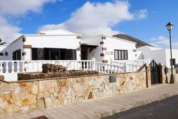 ツーリストアパートメント Villa Aradri