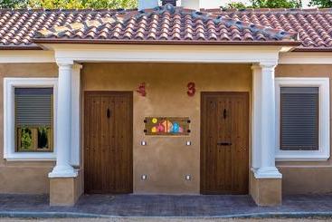 شقق خاصة سياحية La Aldea Colorada