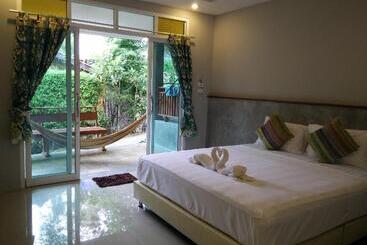 Hotel Benjamin S Hut