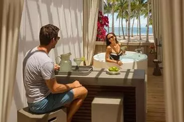 Hotelli Bungalows Key Largo   All Inclusive